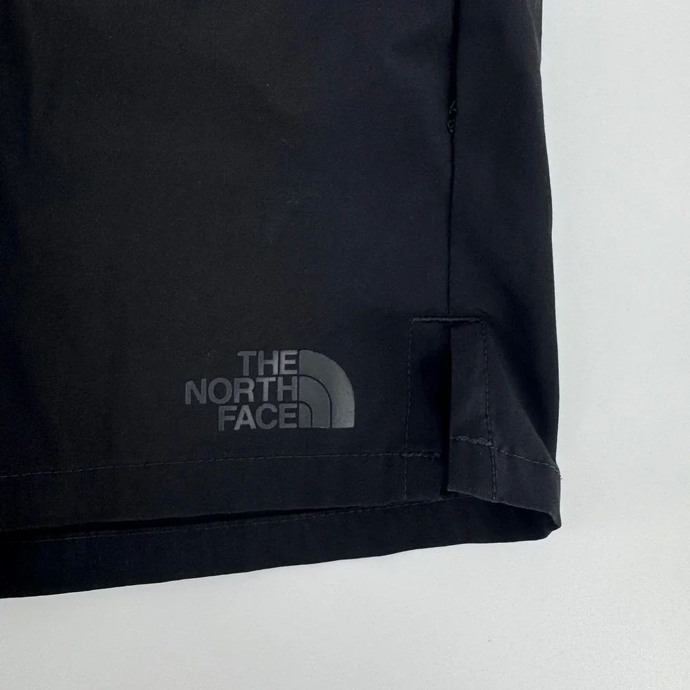 The North Face Mens Black Athletic Shorts Medium Regular Fit Hiking Running Gym